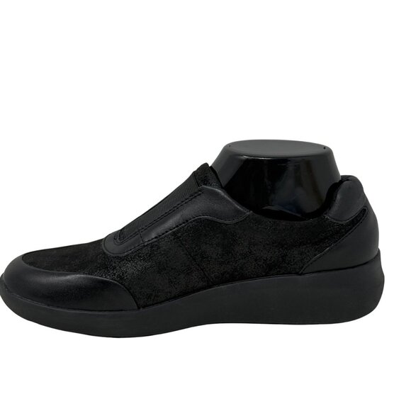 Clarks Kayleigh Peak Black Slip On Womens Loafers Textile Leather 7.5M NEW - Picture 4 of 11